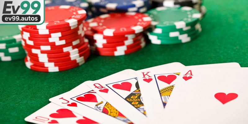 Hiểu rõ luật chơi và các chiến thuật trong Poker rất quan trọng